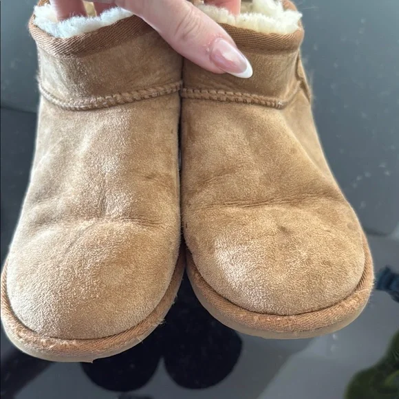 UGG Chestnut Shearling Ankle Boots - Picture 5 of 5